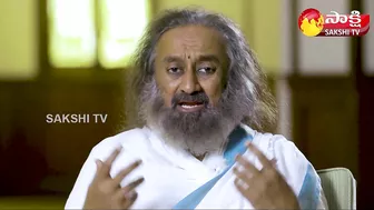 International Yoga Day 2022: Sri Sri Ravi Shankar About International Yoga Day 2022 | Sakshi TV