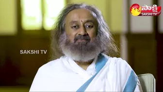 International Yoga Day 2022: Sri Sri Ravi Shankar About International Yoga Day 2022 | Sakshi TV