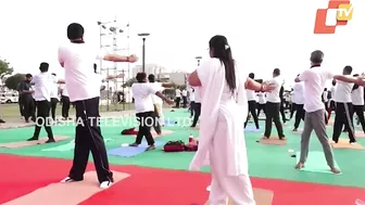 Gujarat CM joins celebration of the 8th International Yoga Day at Ahmedabad