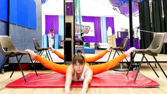 Full Middle Split stretch exercise | Stretching Contortion and Gymnastics