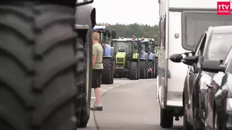 Boeren blokkeren de A28 tijdens boerenprotest | RTV Drenthe