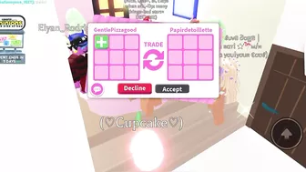 My friend was quitting adopt me and gave me all their pets in Roblox adopt me!