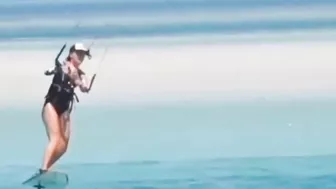 Kitesurf Crashs Compilation 2022 - Kitesurfing Girls Edition _ Best Of #instagram