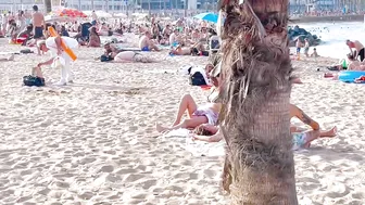 Beach Sant Sebastia/ Barcelona beach walk