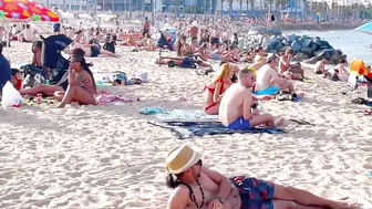 Beach Sant Sebastia/ Barcelona beach walk