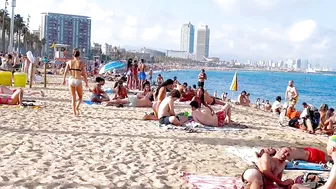 Beach Sant Sebastia/ Barcelona beach walk