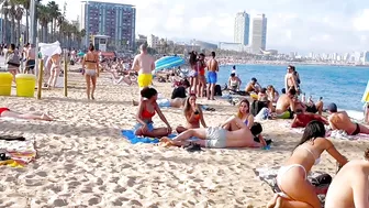 Beach Sant Sebastia/ Barcelona beach walk