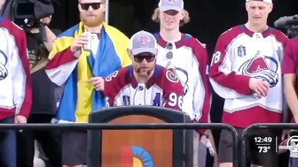 7 of the funniest moments from the Avs' Stanley Cup parade