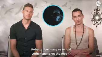 Robert Sheehan & Tom Hopper Ace Our Umbrella Academy Quiz | POPSUGAR