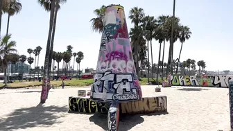 Venice Beach Graffiti Pit