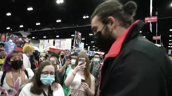 Hasanabi goes to the Anime Expo