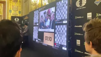 Magnus Carlsen and Vishy Anand Quickly Analyze Candidates Games When They Meet