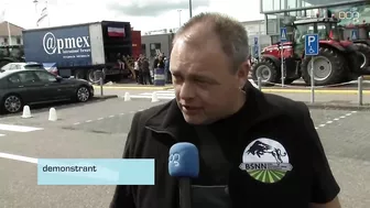 Tientallen boeren bij Groningen Airport Eelde