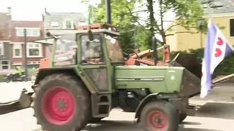 Politie schiet op 16-jarige boer; boeren woedend!