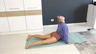 Yoga & Gymnastics (Leg stretch)