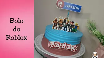 Bolo Roblox | Topper | Chantilly azul e marrom | Redondo | Espátula de textura | Menino | 2 kg.