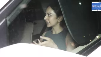 Rakul Preet Singh Spotted at Anshuka Yoga in Bandra | Shudh Manoranjan