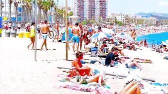 What a joyful summer beach walk ????️????????