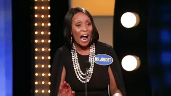 Quinta Brunson sheds tears on Celebrity Family Feud! | Celebrity Family Feud