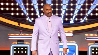 Quinta Brunson sheds tears on Celebrity Family Feud! | Celebrity Family Feud