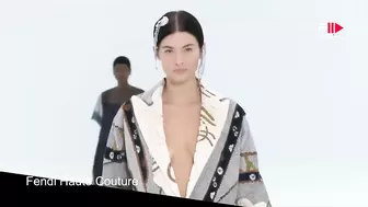 GRACE ELIZABETH Best Model Moments FW 2022 - Fashion Channel