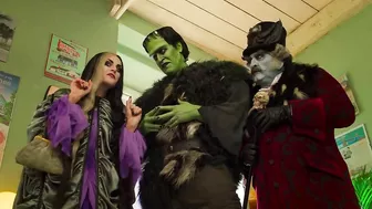 ROB ZOMBIE I THE MUNSTERS I BRAND NEW TRAILER!