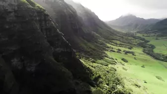 SLIP ‘N’ SLIDE OF DEATH v.s GIRLS IN BIKINIS! (HAWAII)