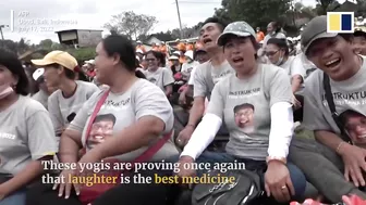 Thousands join laughing yoga session in Bali to stay healthy, positive and promote world peace