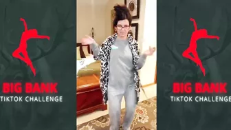 Big Bank TikTok Challenge ???????? #bigbank​ #shorts​ #bikini #twerk