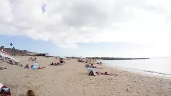 Walking Tour Barcelona Spain. Beach Walk 4k. Summer 2022