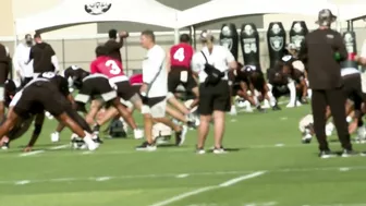 Raiders first practice, early stretching - July 21, 2022