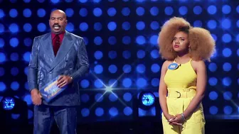 Dara Renee and Joshua Bassett Play Fast Money - Celebrity Family Feud