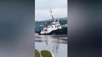 TOP 10 SHIP CRASH COMPILATION CAUGHT ON CAMERA