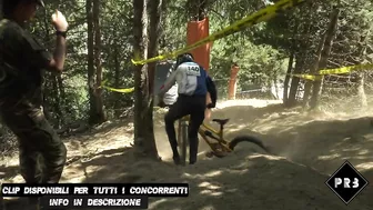 DOWNHILL 2022 - CAMPIONATO ITALIANO Sestriere | CRASH COMPILATION [4K UHD]