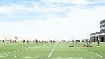 Raiders training camp FIRST DAY WITH PADS Stretching - July 27, 2022