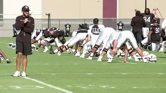 Raiders training camp FIRST DAY WITH PADS Stretching - July 27, 2022