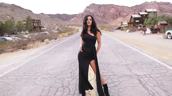 Model Photoshoot VLOG, Wild Set Free in Las Vegas Ghost Town | 4K