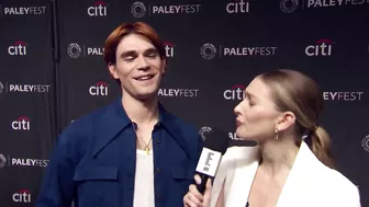 KJ Apa Is UNRECOGNIZABLE After Ditching Riverdale Red Hair | E! News