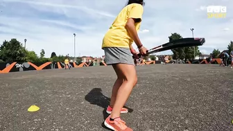 Can these England Women stars play street cricket? | Commonwealth Games | BBC Sport