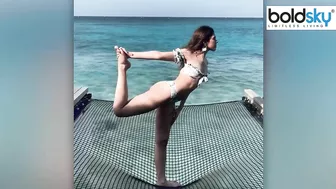 Alaya Furniturewala का Maldives में Bikini पहन Hot Yoga Pose Video Viral | Boldsky *Entertainment