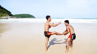 Muay Thai Beach Sparring