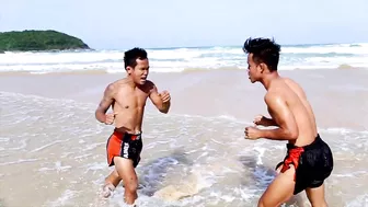 Muay Thai Beach Sparring