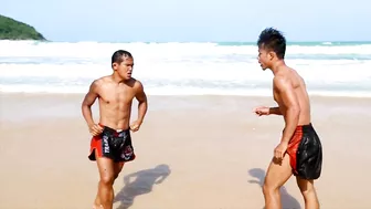 Muay Thai Beach Sparring