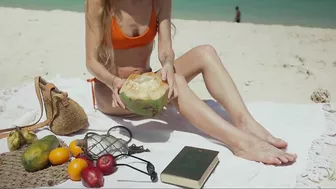 Bikini on Beach | Summertime Holiday - Relaxing Slowmo ????