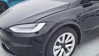 Tesla Model X PLAID Refresh FIRST Look