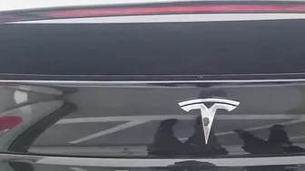 Tesla Model X PLAID Refresh FIRST Look