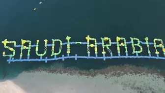 "Pure Beach" en Arabia Saudita, la playa donde las mujeres pueden usar bikini | AFP