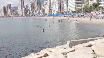 Benidorm rambler LOOK AT THE BEACH