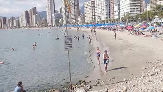 Benidorm rambler LOOK AT THE BEACH