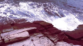 ON THE BEACH - VIEW FROM THE ROCKS - Cloudy Beach Ambience